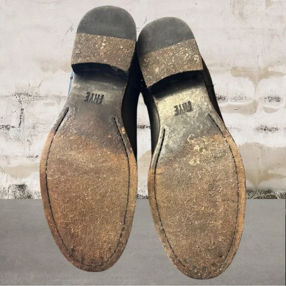 Frye Carly Leather Zip Chelsea Booties Black Size 9.5 - Picture 7 of 9